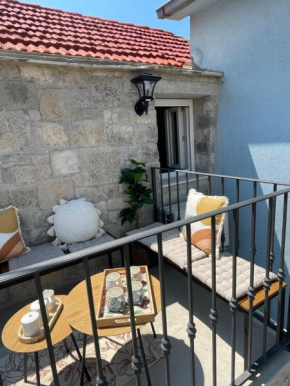 Balatura House